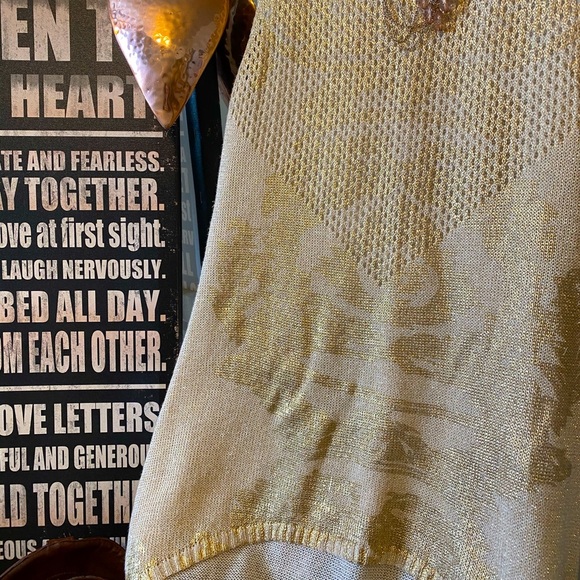 AZI Tunic top - Picture 4 of 12